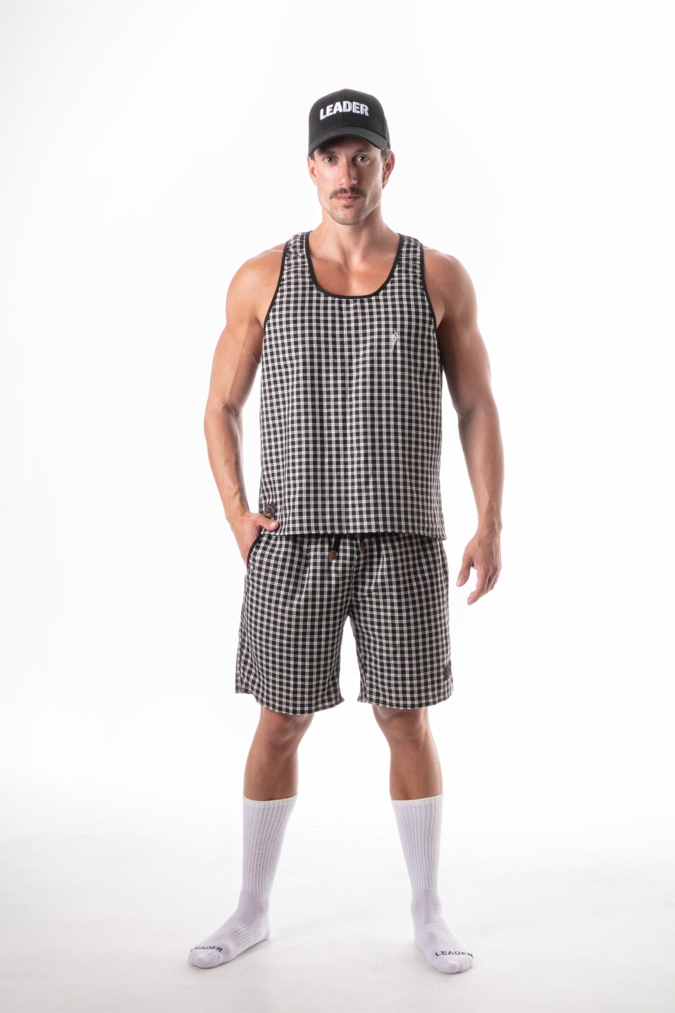 Globetrotter Check Tank Top Black