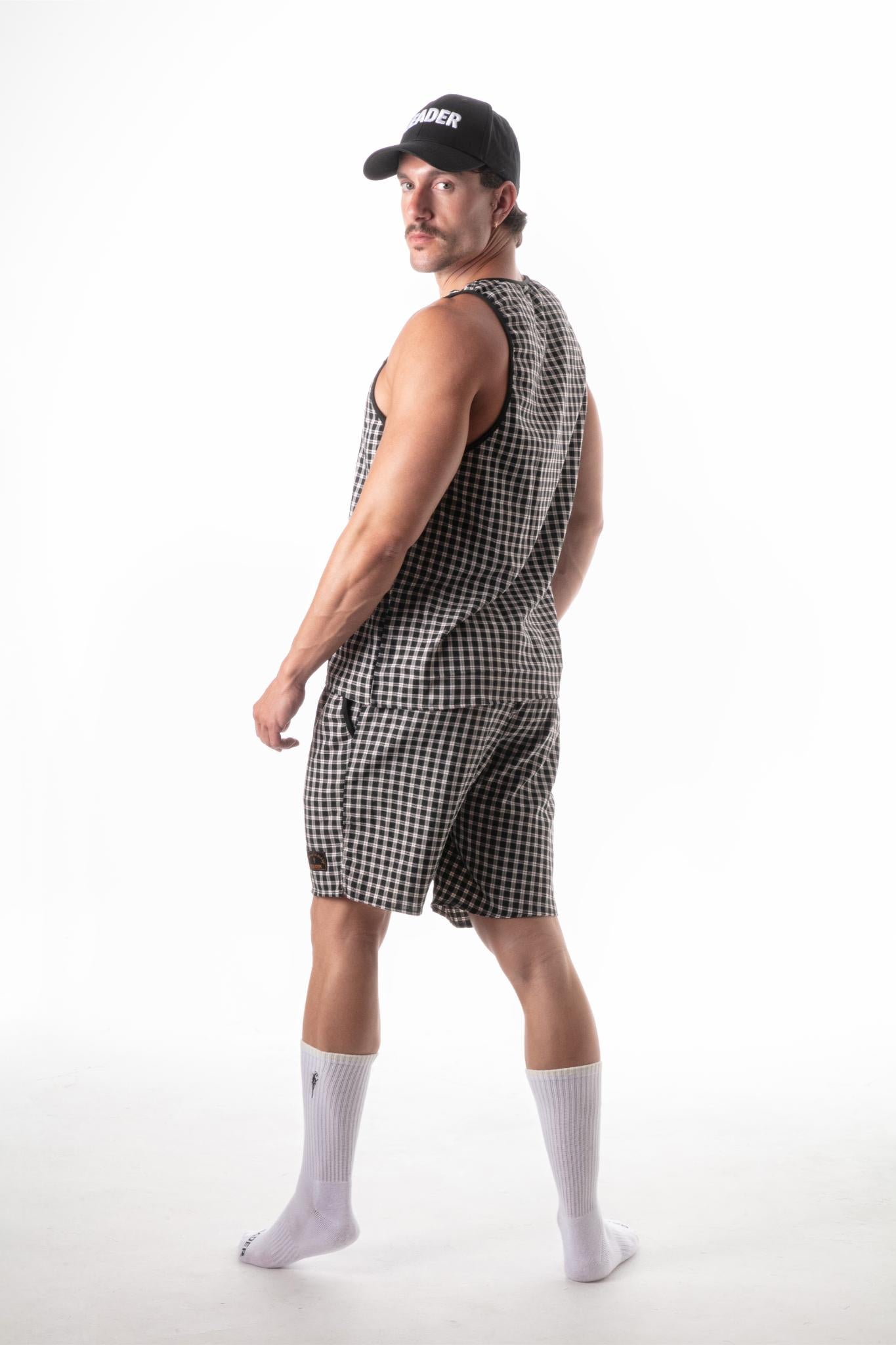 Globetrotter Check Tank Top Black