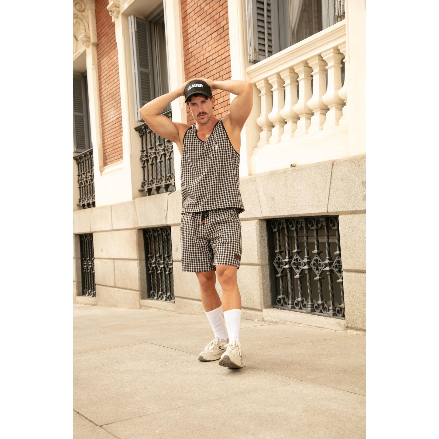 Globetrotter Check Tank Top Black